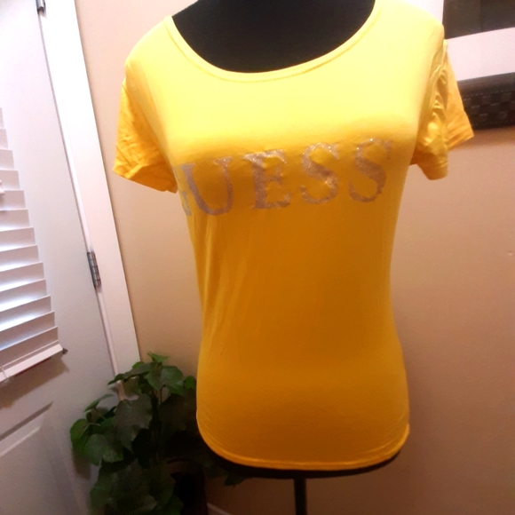 Guess  Tops - Picture 4 of 4